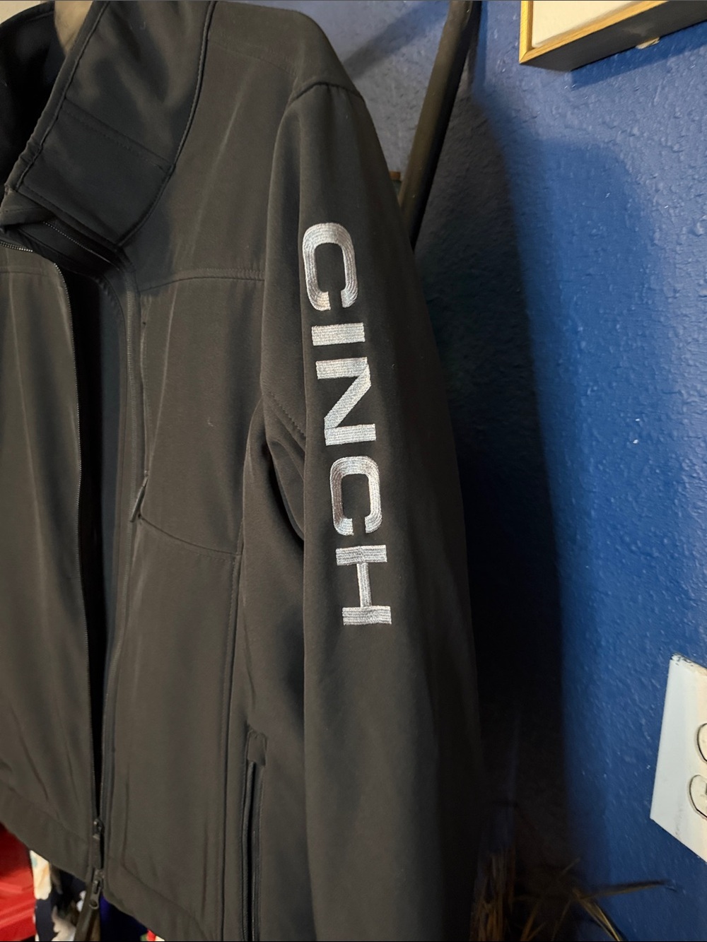 Women’s cinch Black Softshell Jacket - Picture 4 of 5